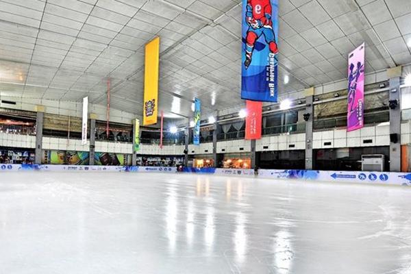 武汉室内滑冰场哪有 这8家真冰场就在你附近