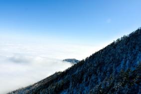 去西岭雪山玩一次大概多少钱 200多到700多之间看自己选择