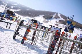 马鬃山滑雪场开业时间及票价