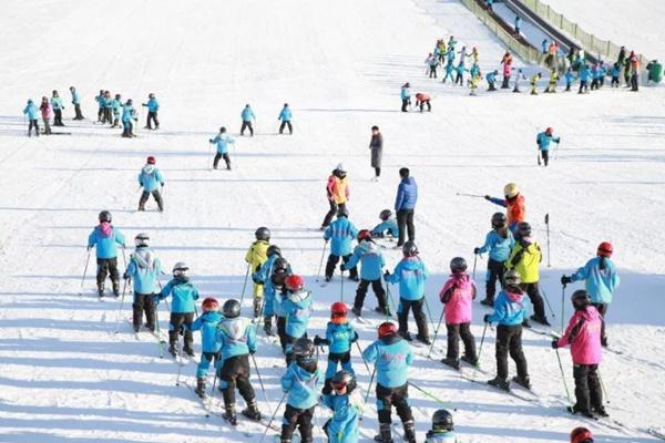 密云南山滑雪場門票價格及游玩項目