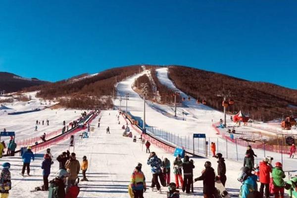 2022北京南山滑雪场游玩攻略 - 简介 - 开放时间 - 门票 - 地址