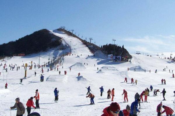 北京云佛滑雪場班車出發(fā)時間及地點價格