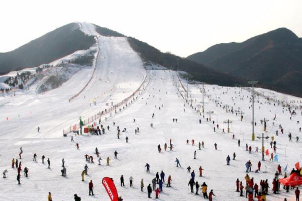 2021至2022年北京渔阳滑雪场季卡价格 北京渔阳滑雪场开放时间