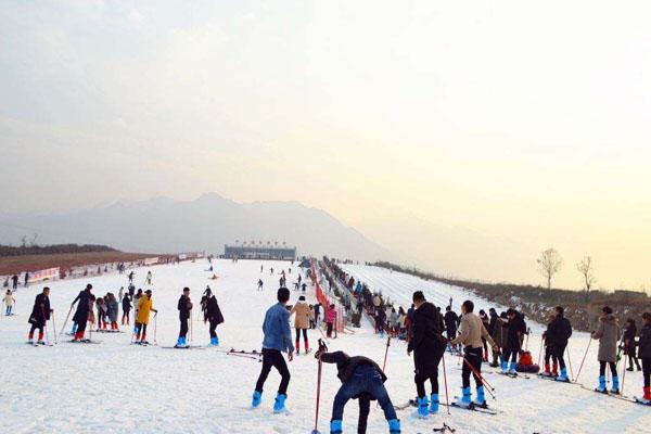 2021華山國際滑雪場營業時間及特惠滑雪票