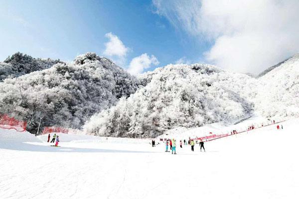 探寻武汉滑雪胜地的秘密之旅