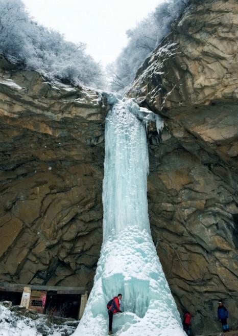 抱龙峪冰瀑怎么走 抱龙峪冰瀑一日游攻略