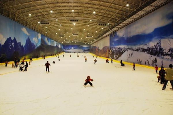 洛陽伏牛山滑雪場12月6日正式開啟