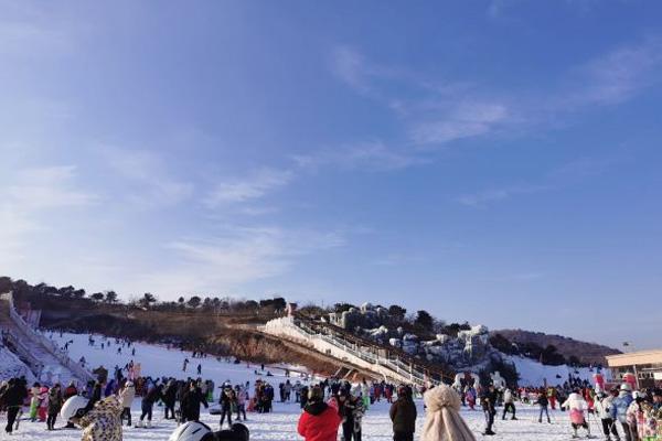 2023蓟州国际滑雪场游玩攻略 - 门票价格 - 开放时间 - 优惠政策 - 交通 - 地址 - 天气