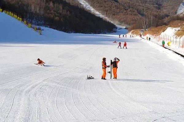 2022玉龍灣滑雪場門票價格 - 開放時間 - 游玩攻略