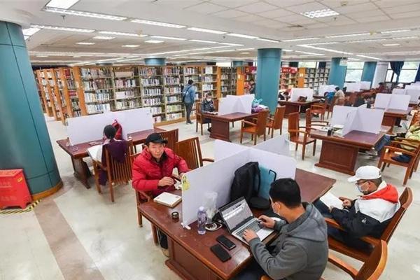 武汉图书馆12月9日恢复对外开放通知