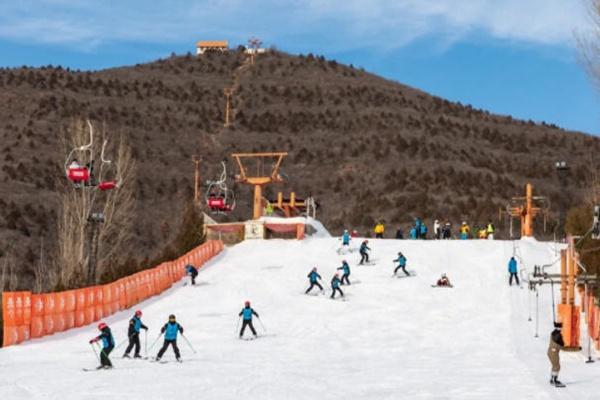 军都山滑雪场开放时间门票价格及地址交通