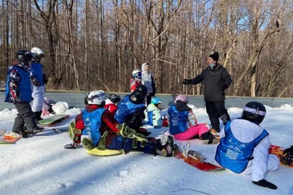 2021净月潭滑雪场门票优惠活动及时间