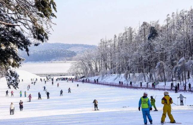 2021净月潭滑雪场门票优惠活动及时间