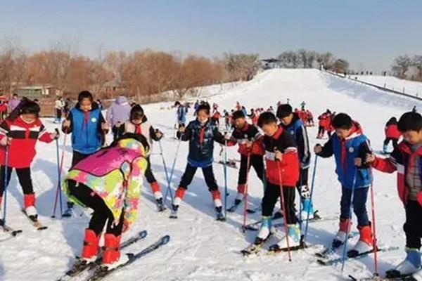 東方巨龜苑滑雪場門票多少錢 什么時間開始營業