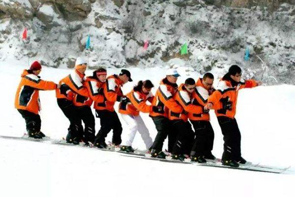 桂林全州天湖滑雪场有用餐的地方吗?开放时间是什么时候
