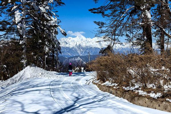 2021王崗坪貢嘎滑雪場(chǎng)自12月24日起正式對(duì)外開(kāi)放