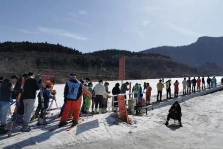济宁滑雪场哪个好玩 门票多少钱