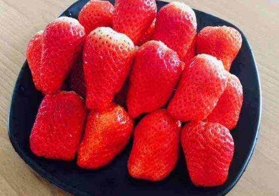上海哪有摘草莓的地方 周末采草莓指南