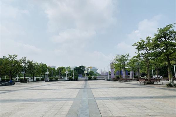 2022东莞中心广场游玩攻略 - 开放时间 - 门票 - 交通