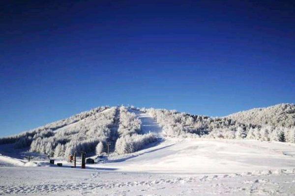 2021-2022神农架国际滑雪场票价及消费价格表