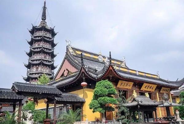 上海最高的塔叫什么名字