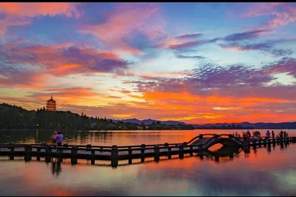 杭州西湖有哪些景点好玩 西湖必去打卡景点推荐