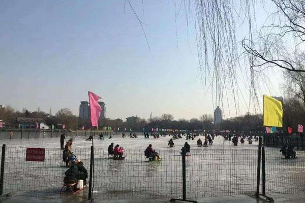 北京最好玩的天然冰场 北京哪个冰场好玩