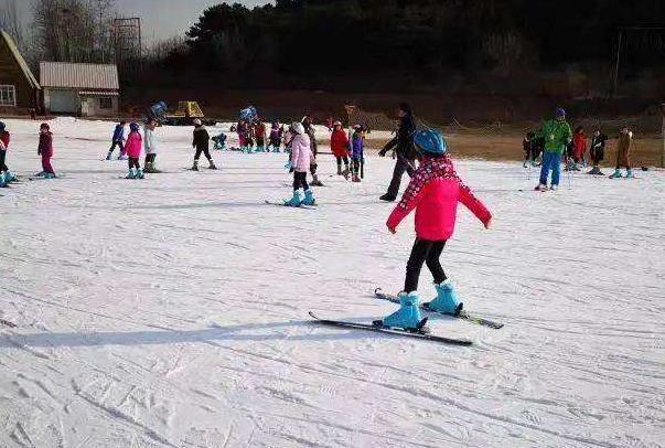 2022年2月27日起北京静之湖滑雪场夜场关闭