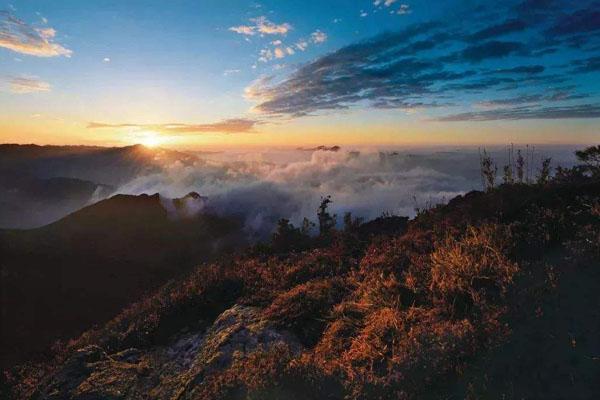 陕西商洛爬山景区 商洛七大最佳爬山景点