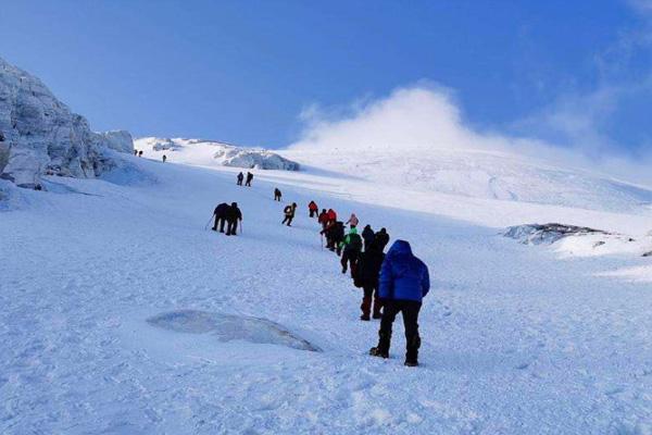 哈巴雪山登山攻略 哈巴雪山最佳登山時間