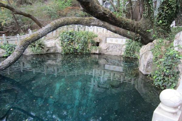 大理蝴蝶泉公園門票多少錢及游玩攻略