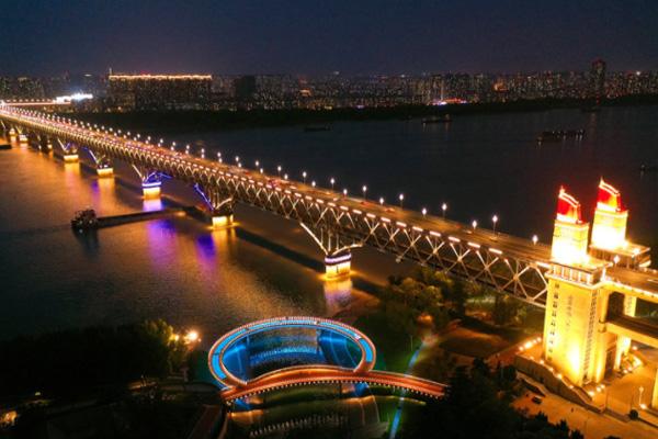南京长江大桥亲水圆环景观桥开放时间
