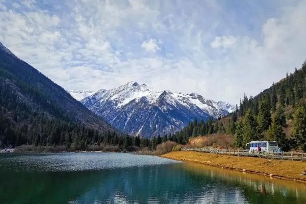 達古冰川旅游攻略 附必去景點及游玩路線