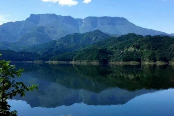 2022瓦屋山景区6月门票优惠政策