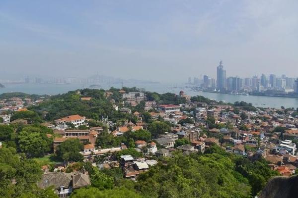 夏天往厦门那里好玩 旅游景面保举