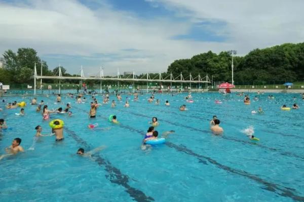 武汉月湖游泳池2022开放时间