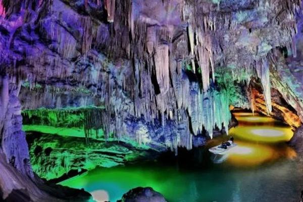 中国最美六大旅游洞穴