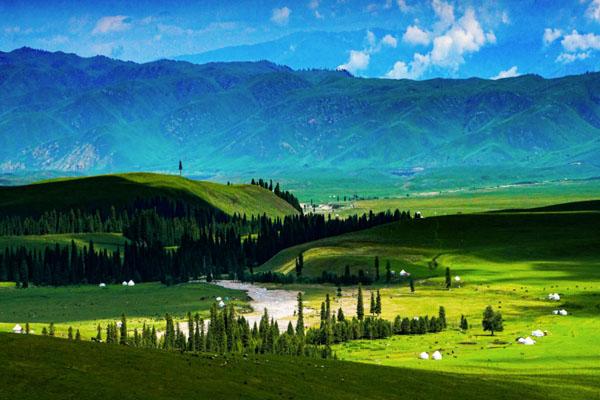 夏天去新疆哪里好玩 夏季旅游最佳地点