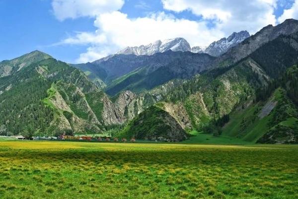 夏天国内适合去哪些地方旅游