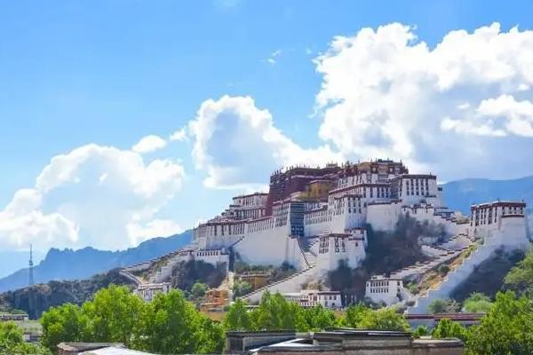 暑假去西藏旅游需要准备什么