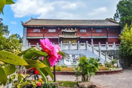 2023昆明金殿公园游玩攻略 - 门票价格 - 开放时间 - 景点介绍 - 简介 - 交通 - 地址 - 电话 - 天气