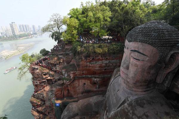 乐山大佛在哪里 怎么去