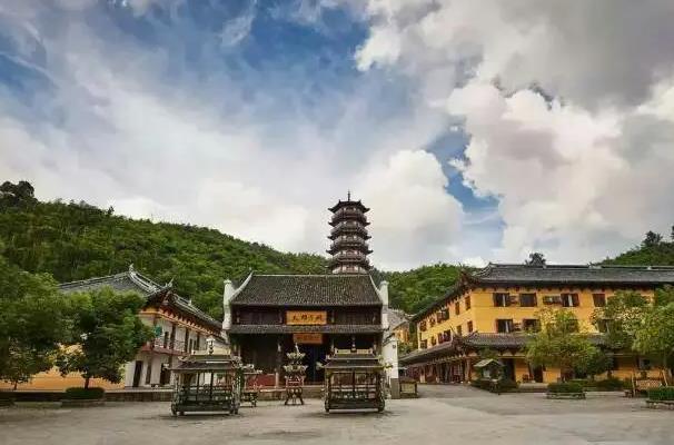 杭州寺庙有哪些 有什么寺庙比较出名