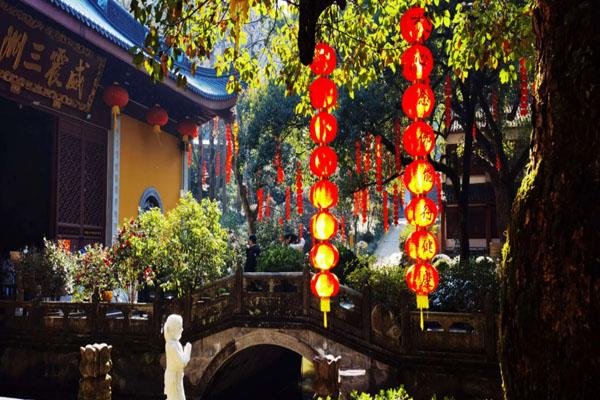 杭州最美的寺庙在哪里 七大风景最好的寺庙