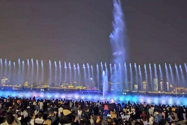 南昌秋水广场喷泉时间表2024