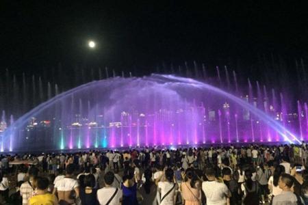 2023南昌秋水广场游玩攻略 - 喷泉时间 - 开放时间 - 地址 - 交通 - 天气