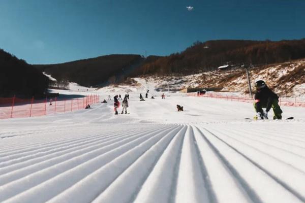 2022-2023多乐美地滑雪场住滑套餐详情(滑雪次卡+娱乐套票)