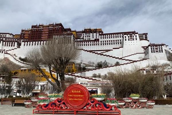 西藏旅游的热门景点有哪些