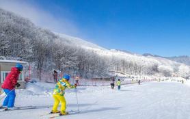 中和國際滑雪場和天燕滑雪場哪個好玩