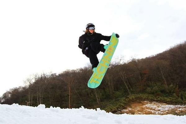 中和國際滑雪場和天燕滑雪場哪個好玩